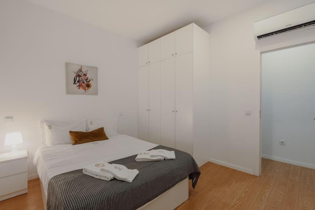Apartamento In Alfandega By Best2stay